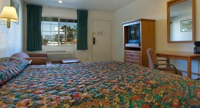 Orange Show Inn Сан-Бернардино Номер фото